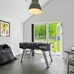 4 Bedroom Beautiful In * Хадерслев