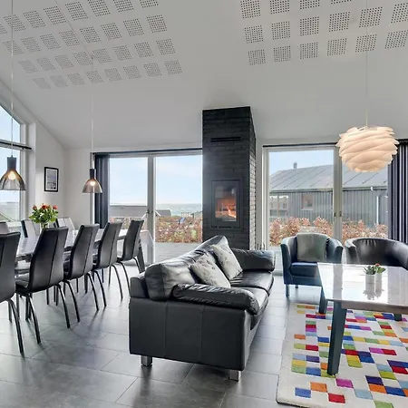 Holiday home In With House Sea View