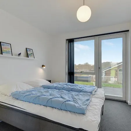 4 Bedroom Beautiful In 펜션