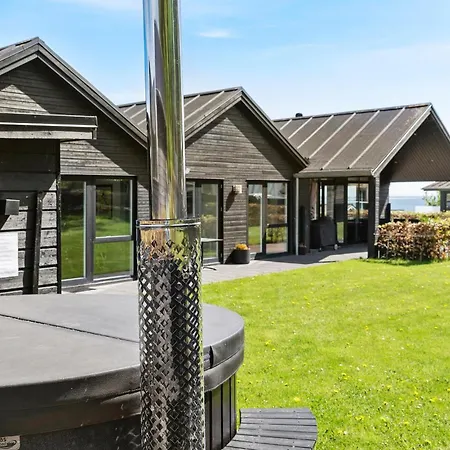 Nyaraló 4 Bedroom Beautiful In Haderslev