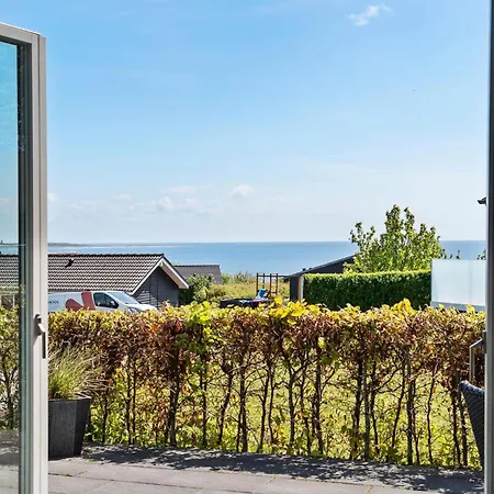 Σπίτι διακοπών 4 Bedroom Beautiful In Haderslev