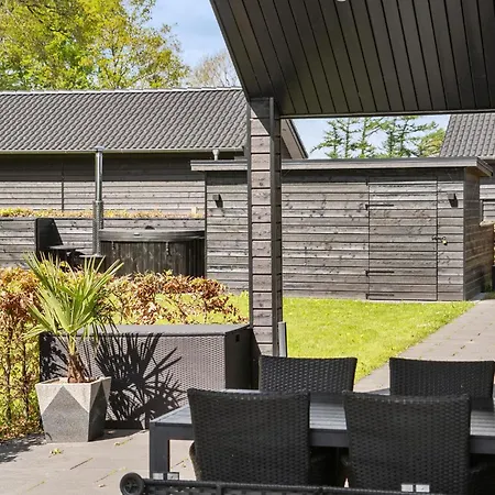 4 Bedroom Beautiful In