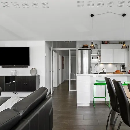 4 Bedroom Beautiful In *