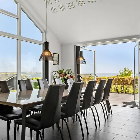 4 Bedroom Beautiful In * Haderslev