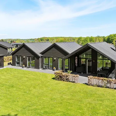 4 Bedroom Beautiful In Haderslev