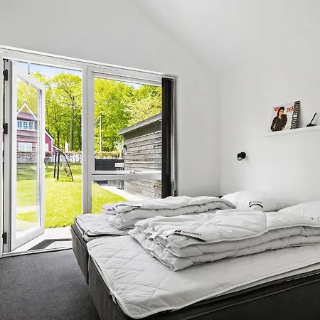 Holiday home 4 Bedroom Beautiful In Haderslev