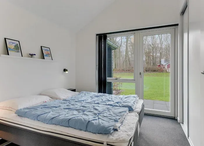 4 Bedroom Beautiful In