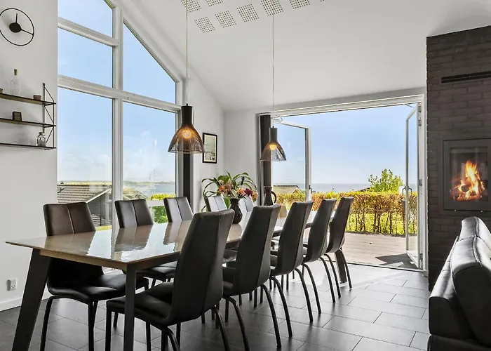 4 Bedroom Beautiful In * Haderslev