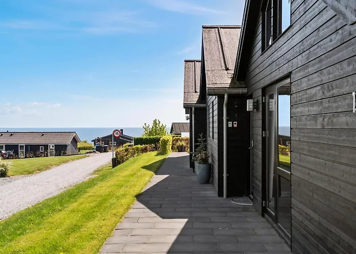 4 Bedroom Beautiful In