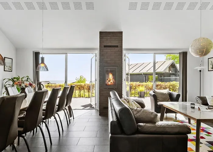 Nyaraló 4 Bedroom Beautiful In