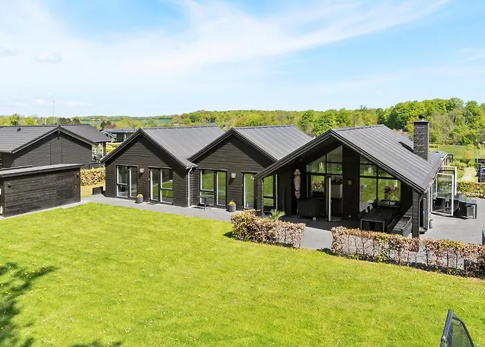 4 Bedroom Beautiful In Haderslev