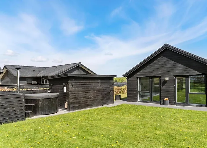 4 Bedroom Beautiful In Haderslev