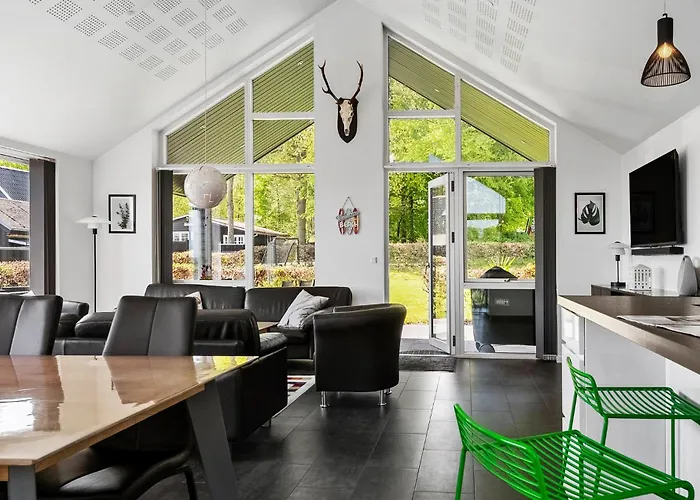 4 Bedroom Beautiful In * Haderslev